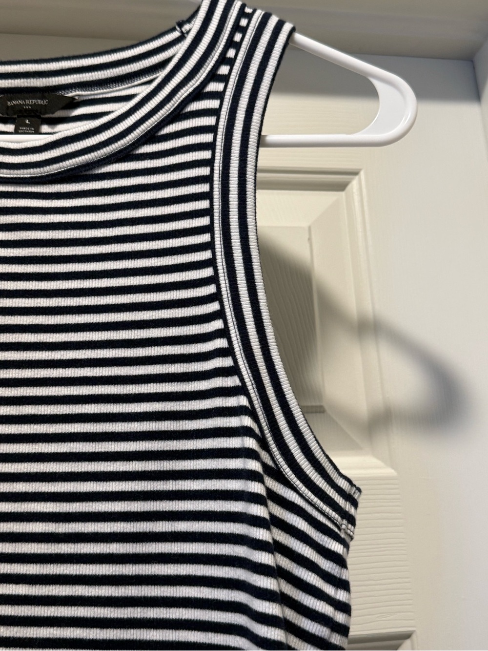Banana Republic Black & White Ribbed Stripe Tank